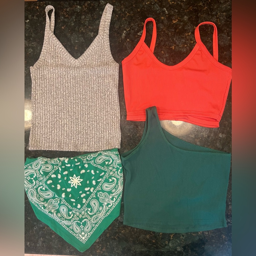 Woman’s Small Tank Tops